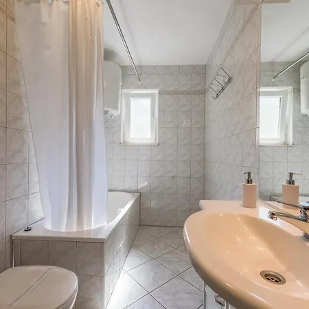 Buljan 1968 Gostinjska kuća Mastrinka